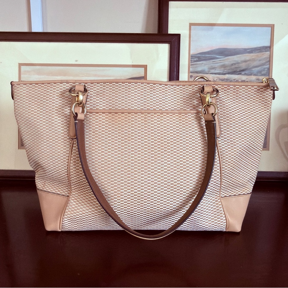 Coach Ava Tote - Picture 3 of 8